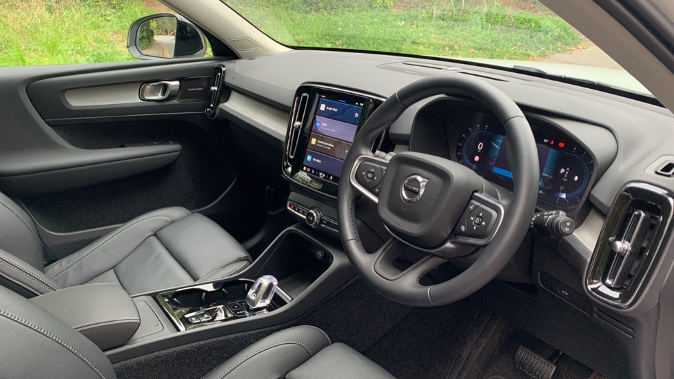 Used Volvo XC40 2024 for sale - 76195943: Photo 4