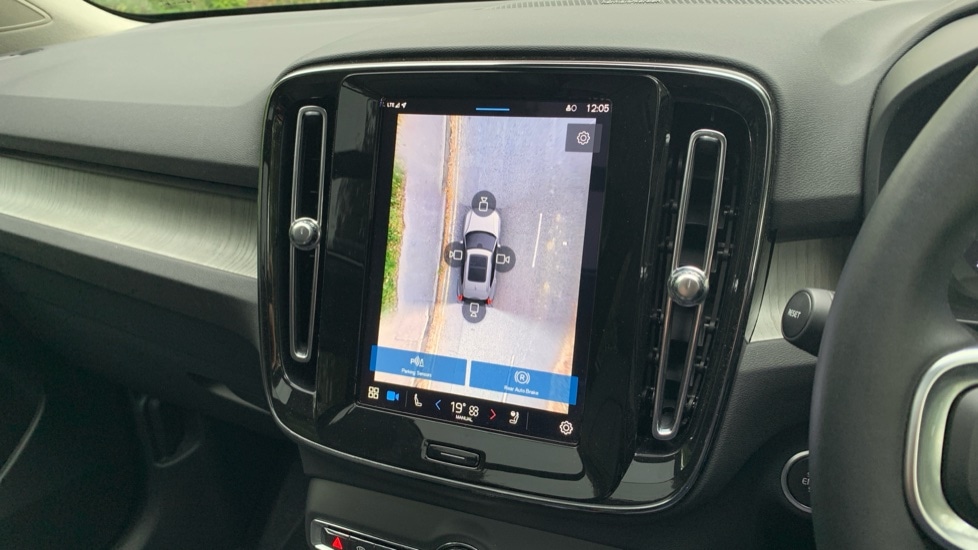 Used Volvo XC40 2024 for sale - 76195943: Photo 45