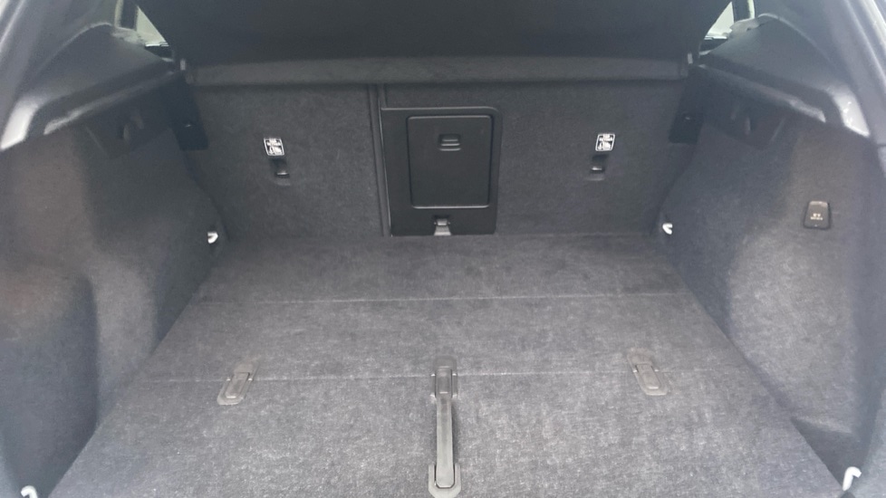 Used Volvo XC40 2023 for sale - 77157867: Photo 14