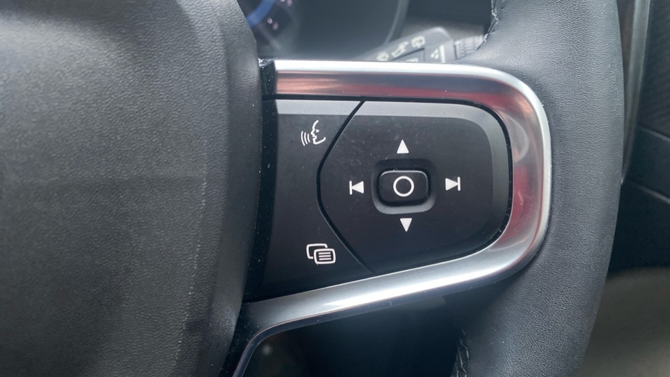 Used Volvo XC40 2023 for sale - 77157867: Photo 22