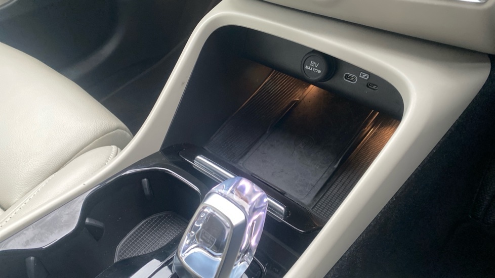 Used Volvo XC40 2023 for sale - 77157867: Photo 26