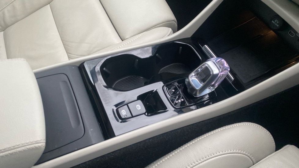 Used Volvo XC40 2023 for sale - 77157867: Photo 27