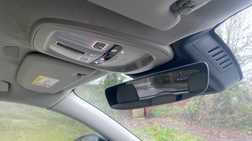 Used Volvo XC40 2023 for sale - 77157867: Photo 32