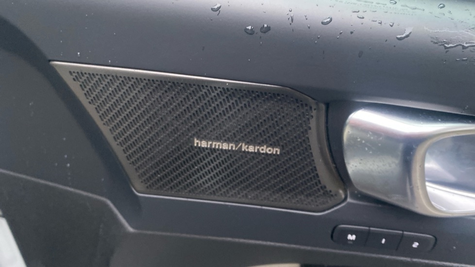 Used Volvo XC40 2023 for sale - 77157867: Photo 35