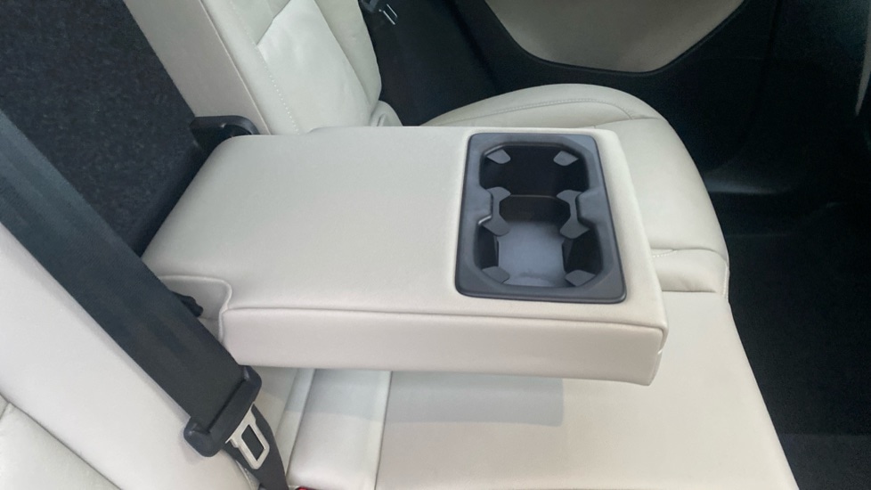 Used Volvo XC40 2023 for sale - 77157867: Photo 41