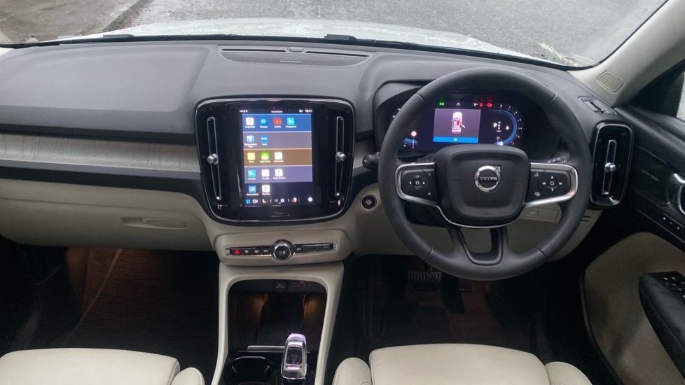 Used Volvo XC40 2023 for sale - 77157867: Photo 5