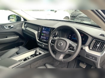 Used Volvo XC60 2024 for sale - 75852552: Photo