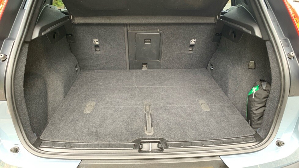 Used Volvo XC40 2022 for sale - 75902218: Photo 14