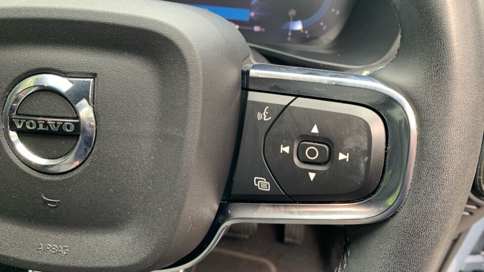 Used Volvo XC40 2022 for sale - 75902218: Photo 19