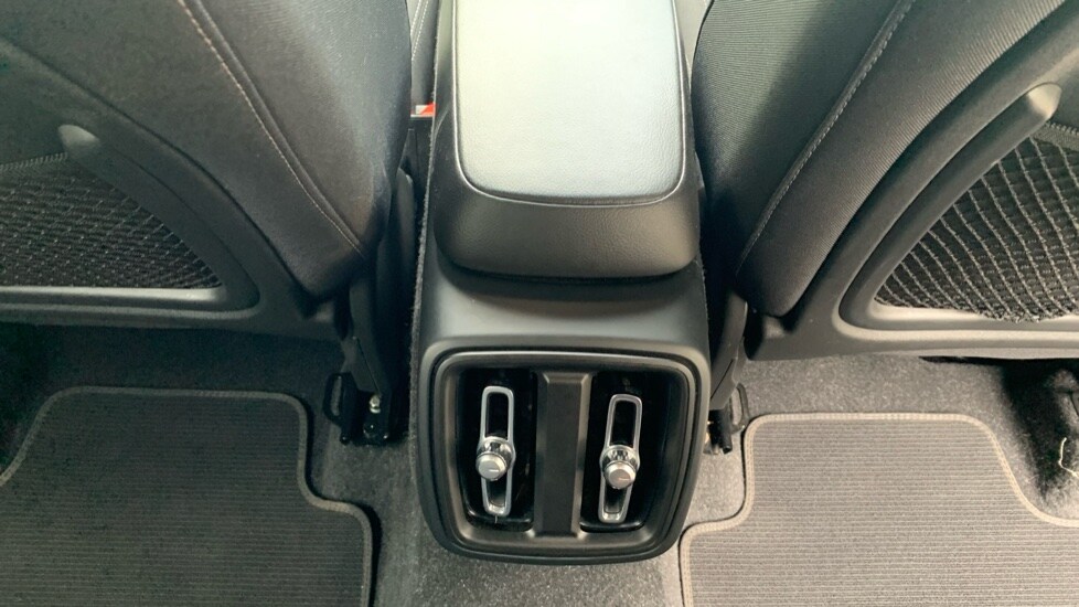 Used Volvo XC40 2022 for sale - 75902218: Photo 26