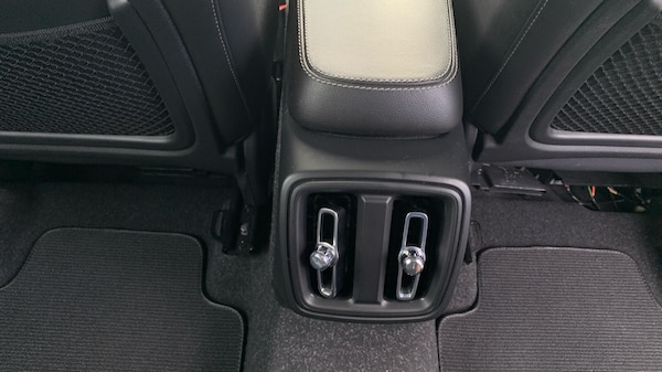 Used Volvo XC40 2020 for sale - 76229148: Photo 32