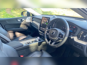 Used Volvo XC60 2025 for sale - 77648111: Photo