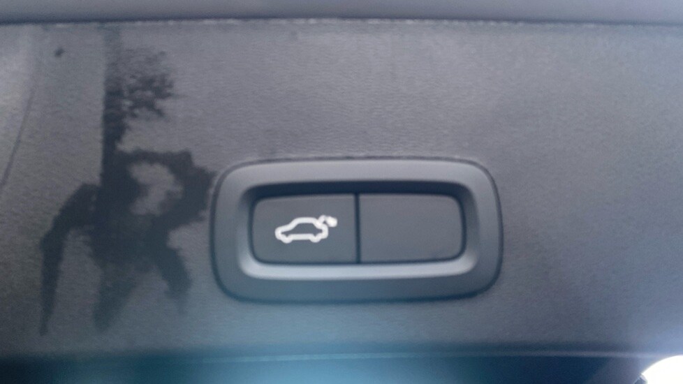 Used Volvo XC40 2024 for sale - 77519129: Photo 18