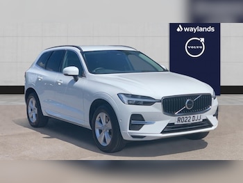 2022 - Momentum, B5 AWD mild hybrid 5-Door