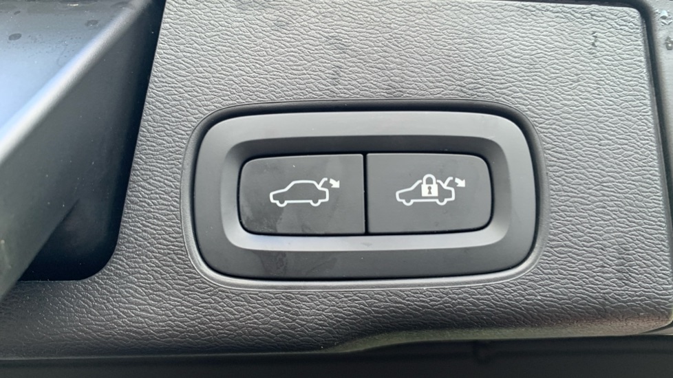 Used Volvo XC60 2021 for sale - 77055676: Photo 20