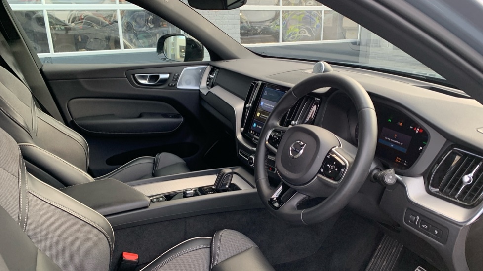 Used Volvo XC60 2021 for sale - 77055676: Photo 4