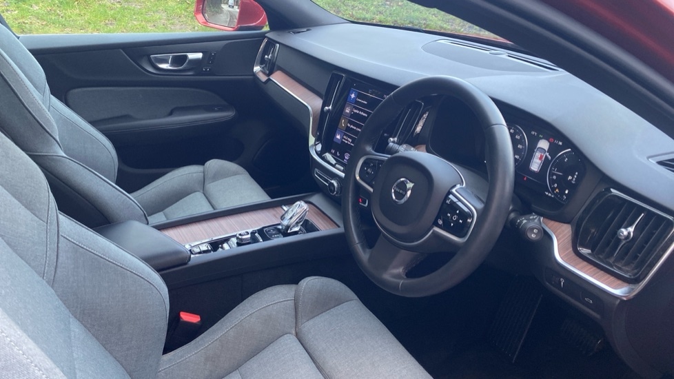 Used Volvo V60 2021 for sale - 77397447: Photo 4