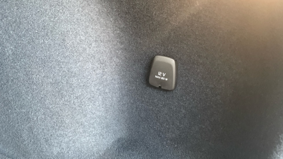 Used Volvo V60 2025 for sale - 77095251: Photo 15