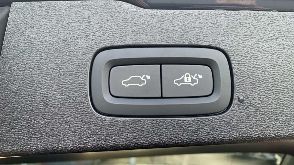 Used Volvo V60 2025 for sale - 77095251: Photo 20