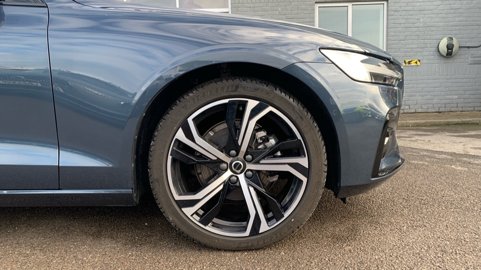 Used Volvo V60 2025 for sale - 77095251: Photo 9