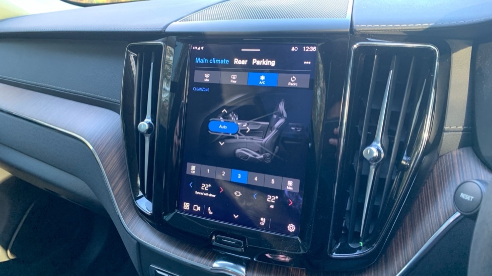 Used Volvo XC60 2022 for sale - 77239466: Photo 50