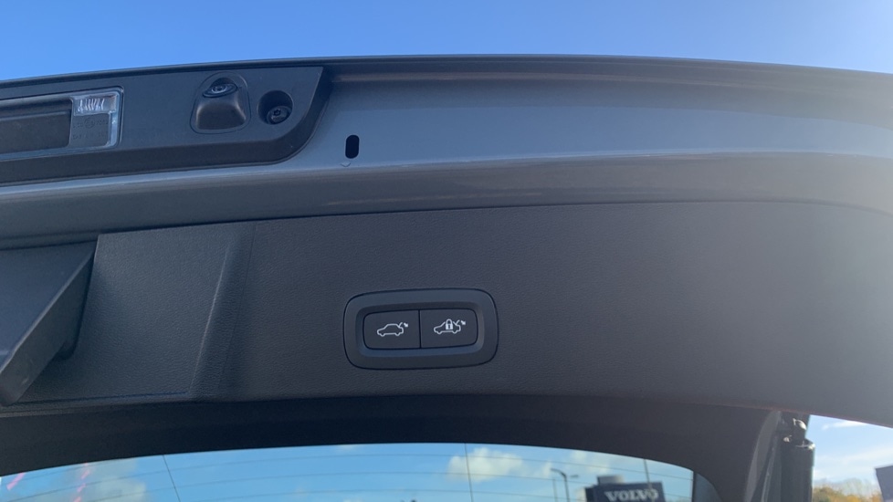 Used Volvo XC40 2023 for sale - 76447332: Photo 37