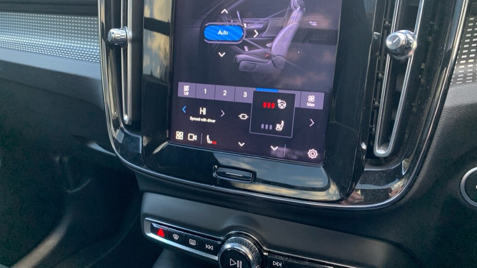 Used Volvo XC40 2023 for sale - 76447332: Photo 45