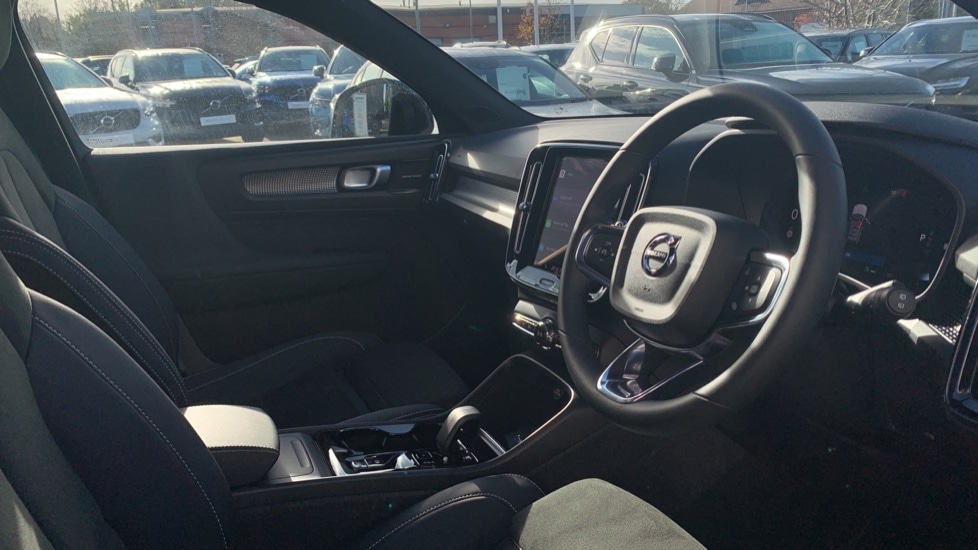 Used Volvo XC40 2023 for sale - 76447332: Photo 5