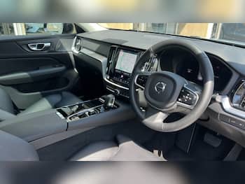 Used Volvo V60 2025 for sale - 79663045: Photo