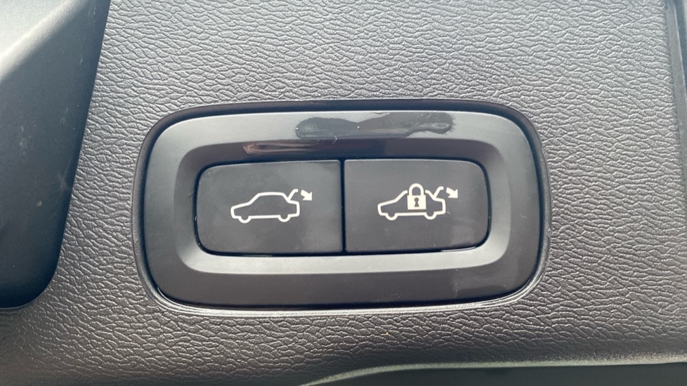 Used Volvo XC60 2023 for sale - 77164157: Photo 21