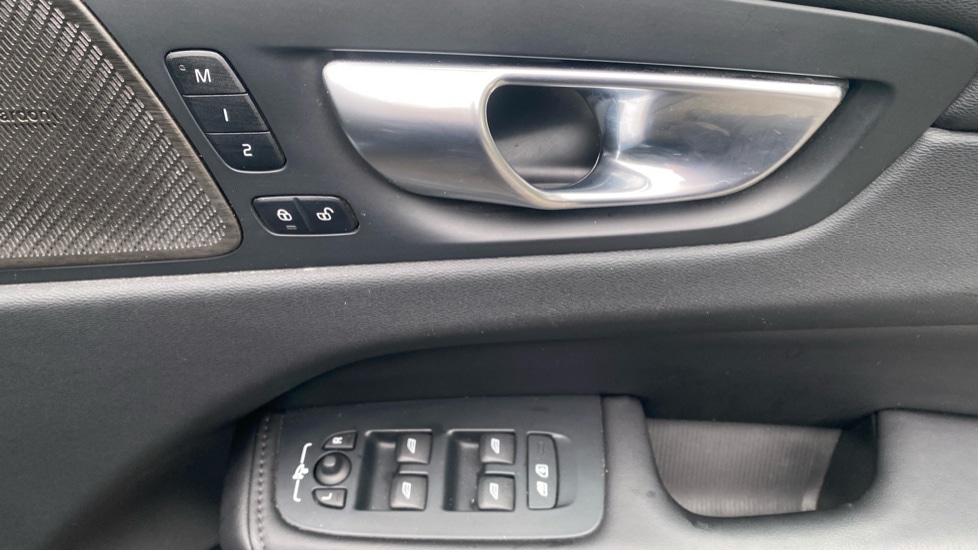 Used Volvo XC60 2023 for sale - 77164157: Photo 27