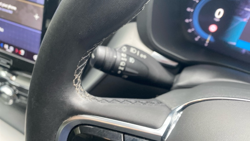 Used Volvo XC60 2023 for sale - 77164157: Photo 33