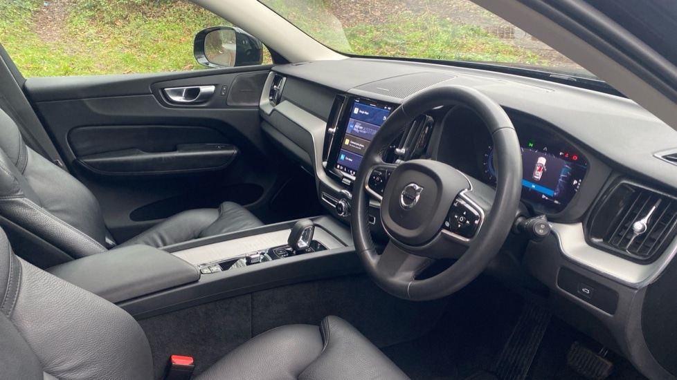 Used Volvo XC60 2023 for sale - 77164157: Photo 4