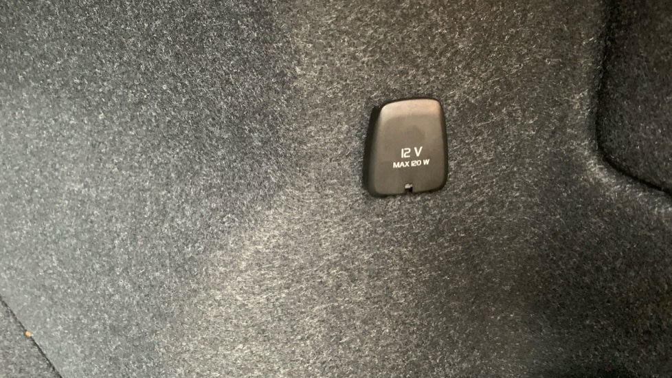 Used Volvo XC40 2024 for sale - 77133962: Photo 15