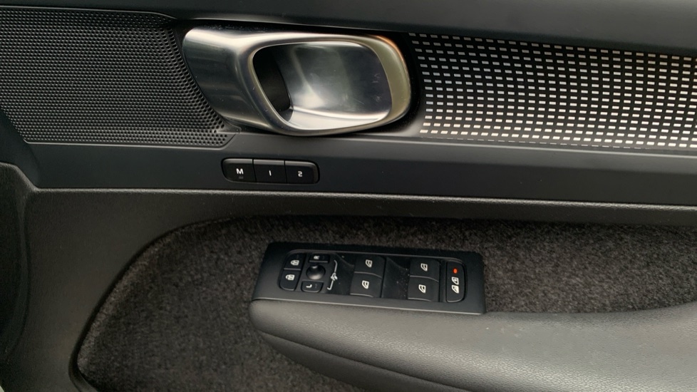 Used Volvo XC40 2024 for sale - 77133962: Photo 25