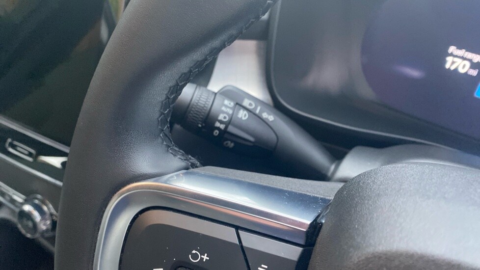 Used Volvo XC40 2024 for sale - 77627504: Photo 37