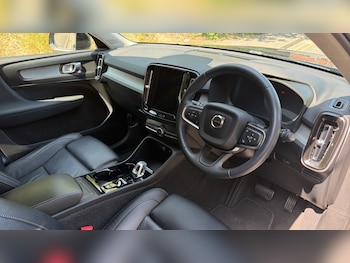 Used Volvo XC40 2023 for sale - 79374786: Photo