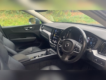 Used Volvo XC60 2021 for sale - 76593694: Photo