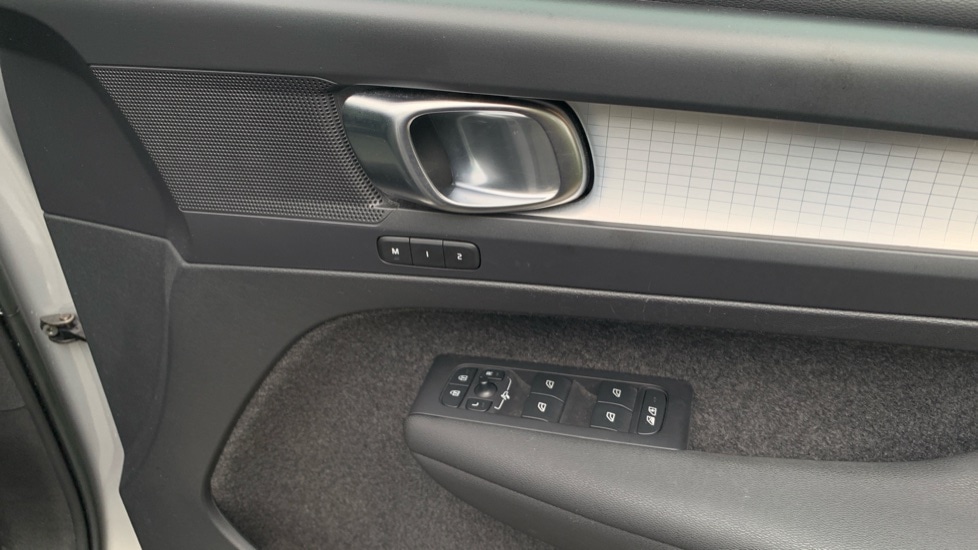 Used Volvo XC40 2022 for sale - 76586898: Photo 25