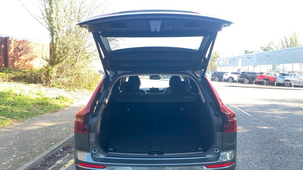 Used Volvo XC60 2025 for sale - 77899013: Photo 13