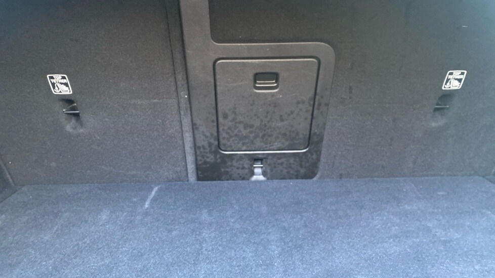 Used Volvo XC60 2025 for sale - 77899013: Photo 17