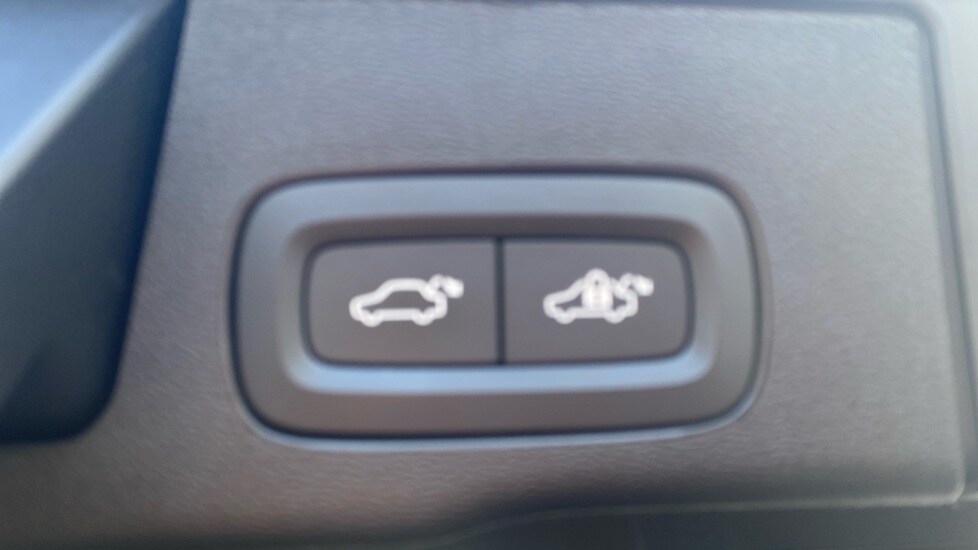 Used Volvo XC60 2025 for sale - 77899013: Photo 20