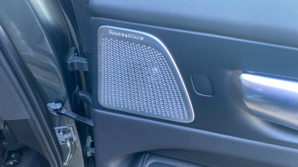 Used Volvo XC60 2025 for sale - 77899013: Photo 32