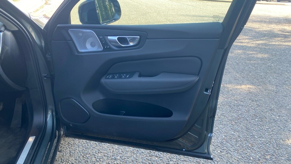 Used Volvo XC60 2025 for sale - 77899013: Photo 37