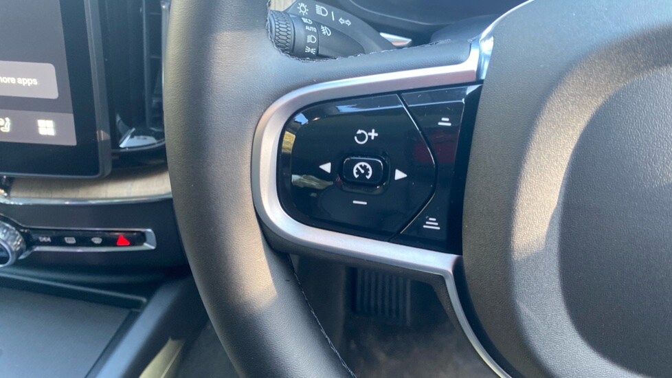 Used Volvo XC60 2025 for sale - 77899013: Photo 42