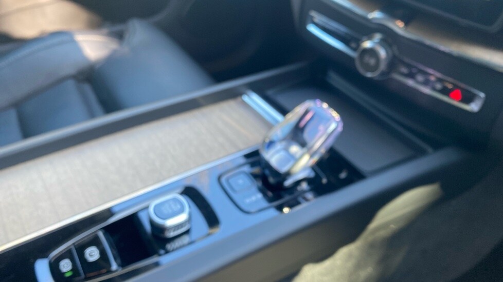 Used Volvo XC60 2025 for sale - 77899013: Photo 45