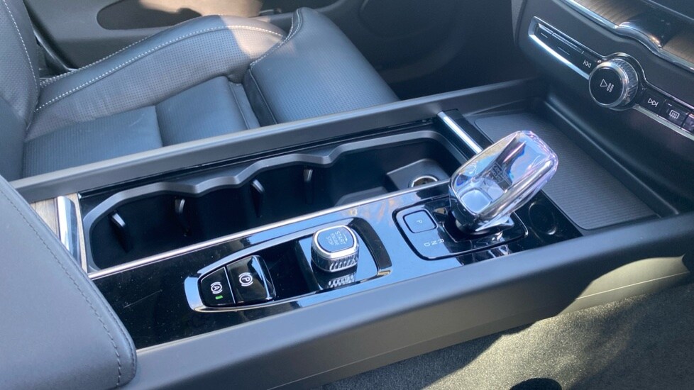 Used Volvo XC60 2025 for sale - 77899013: Photo 46