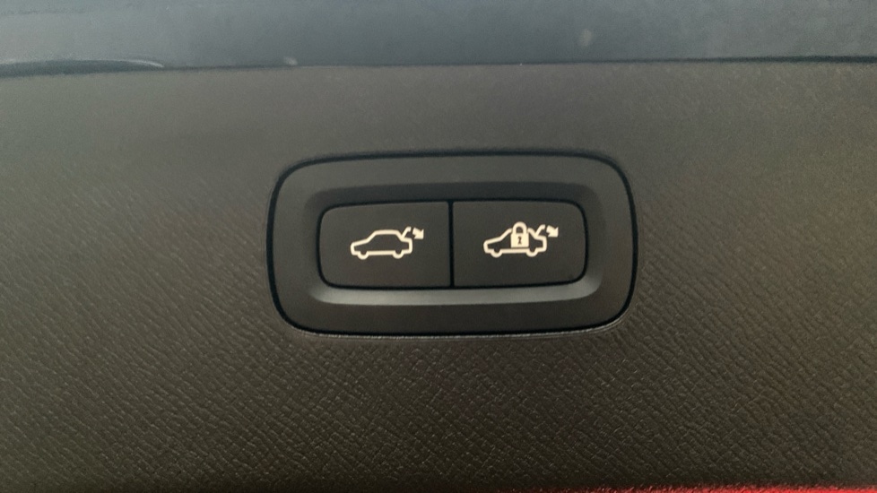 Used Volvo XC90 2024 for sale - 77167321: Photo 17