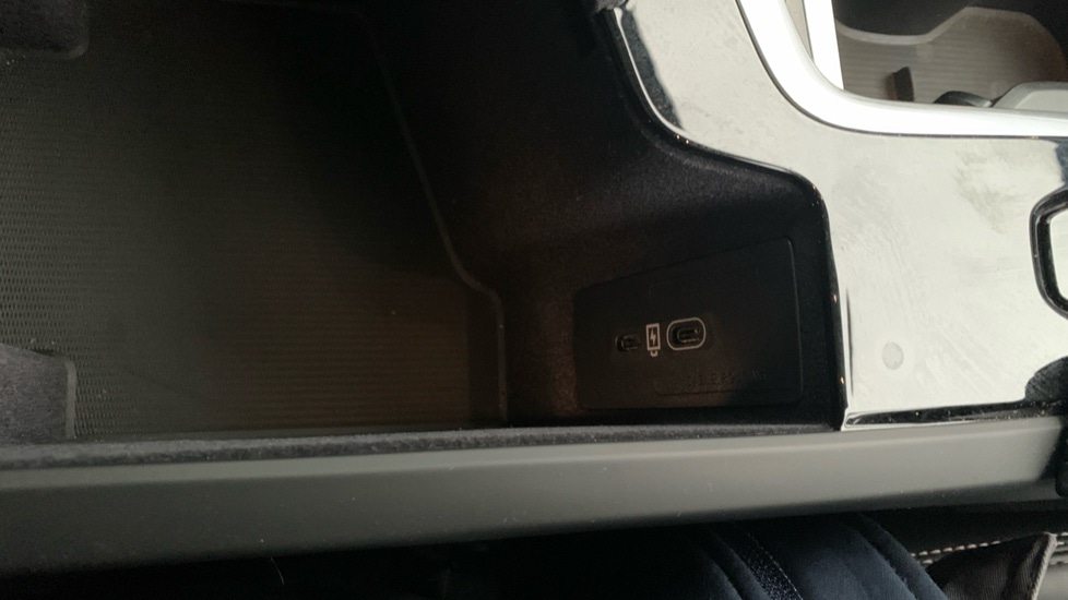 Used Volvo XC90 2024 for sale - 77167321: Photo 42