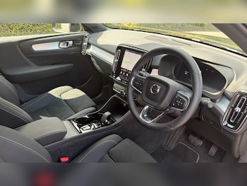 Used Volvo XC40 2026 for sale - 78880313: Photo